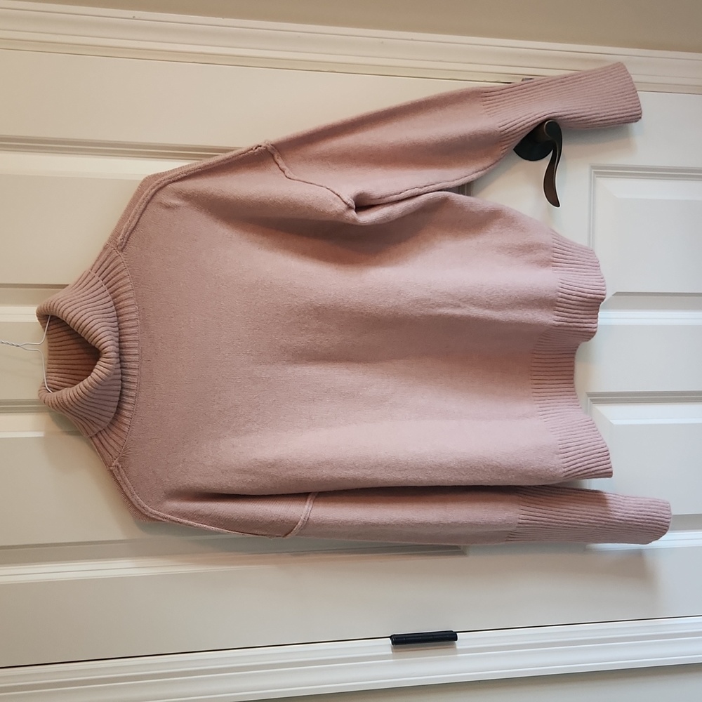 Chic wish turtleneck sweater, size medium